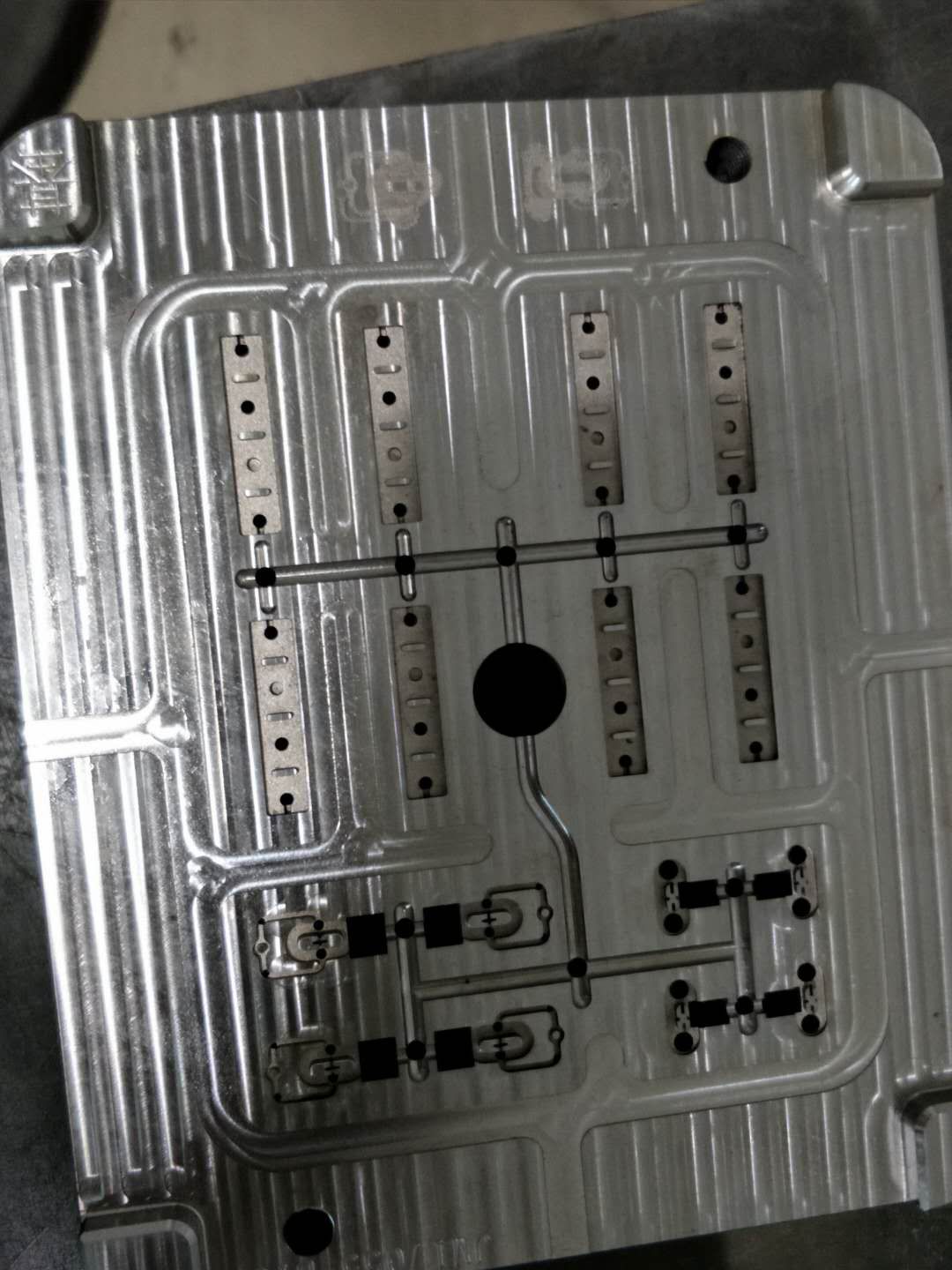 模具抛光 (12)